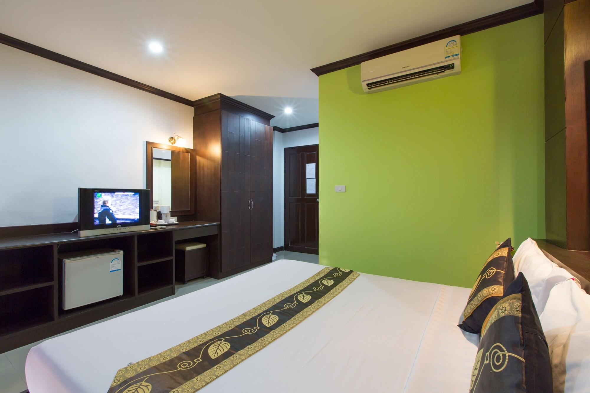 Patong Buri Hotel Экстерьер фото