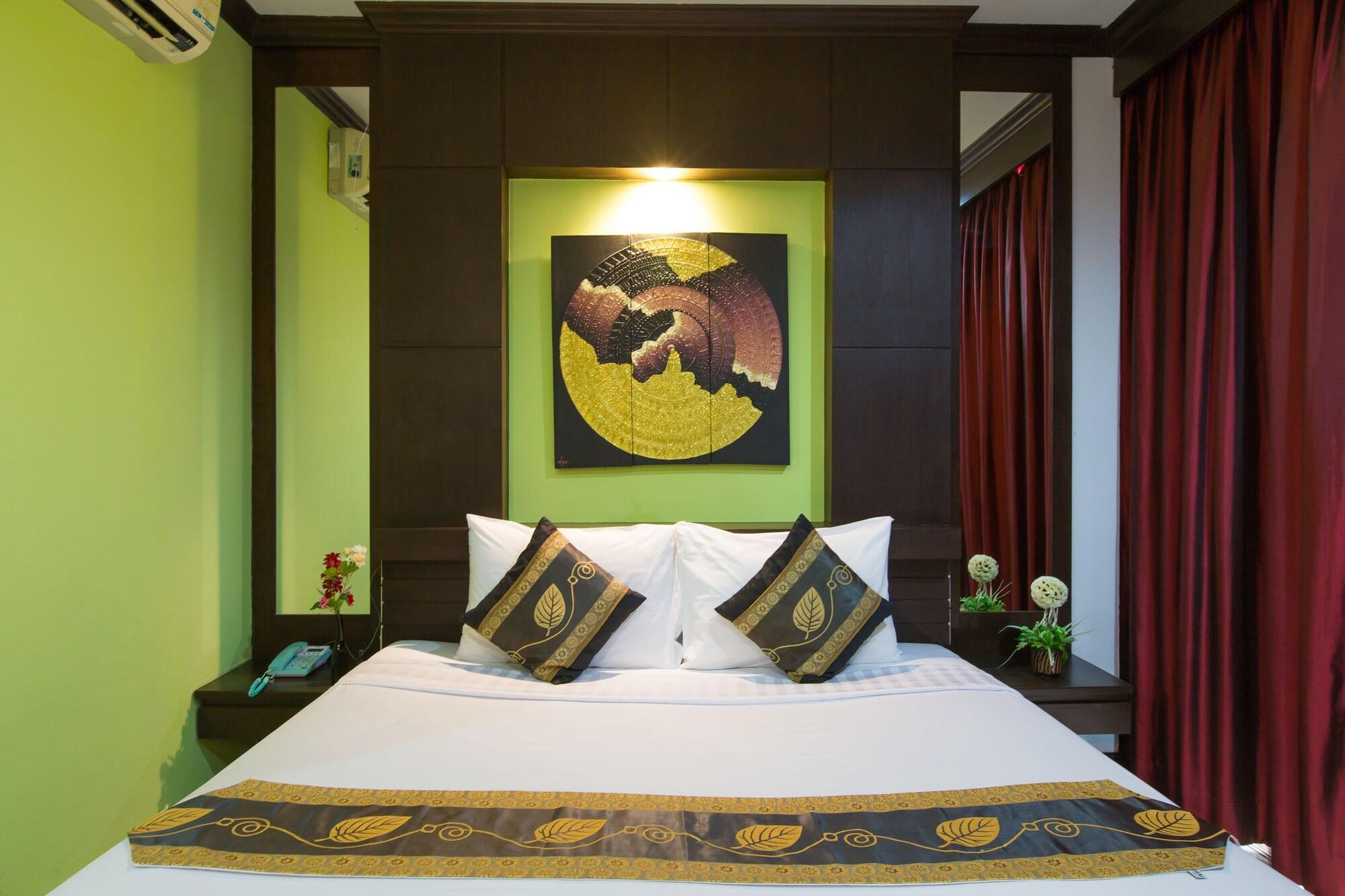 Patong Buri Hotel Экстерьер фото