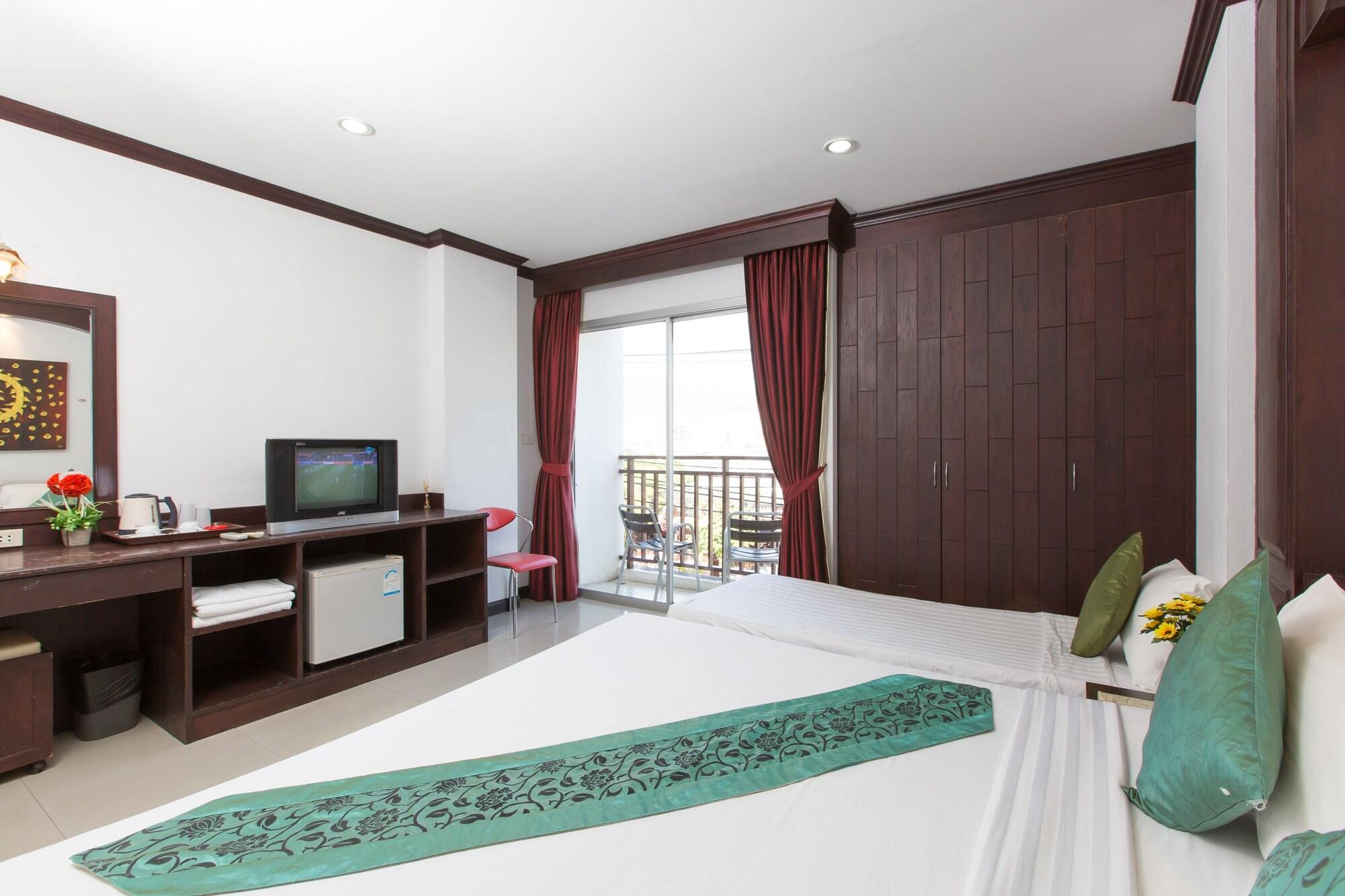Patong Buri Hotel Экстерьер фото