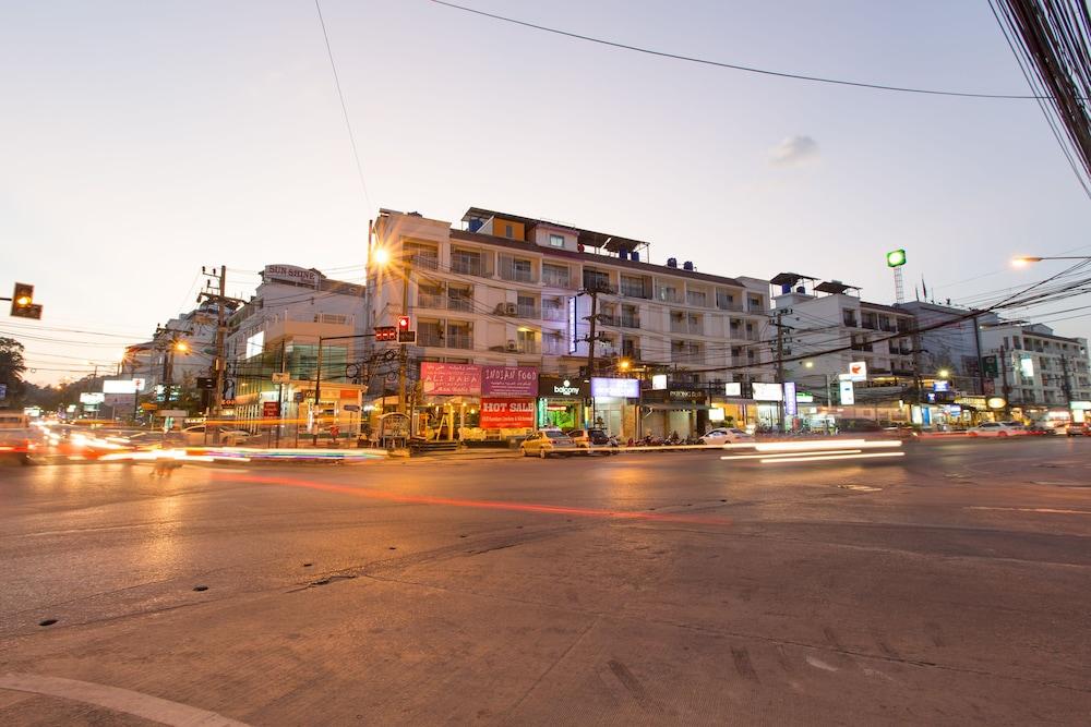 Patong Buri Hotel Экстерьер фото